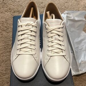 Cole Haan Grand Crosscourt II in Bright White Size 7.5 Wide